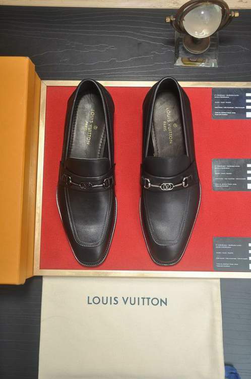 Picture of Louis Vuitton Shoes _SKULVsz38-45hnh086314706